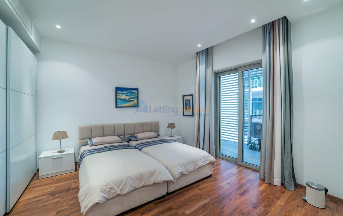 Luxury Seafront Apartment Tigne Point