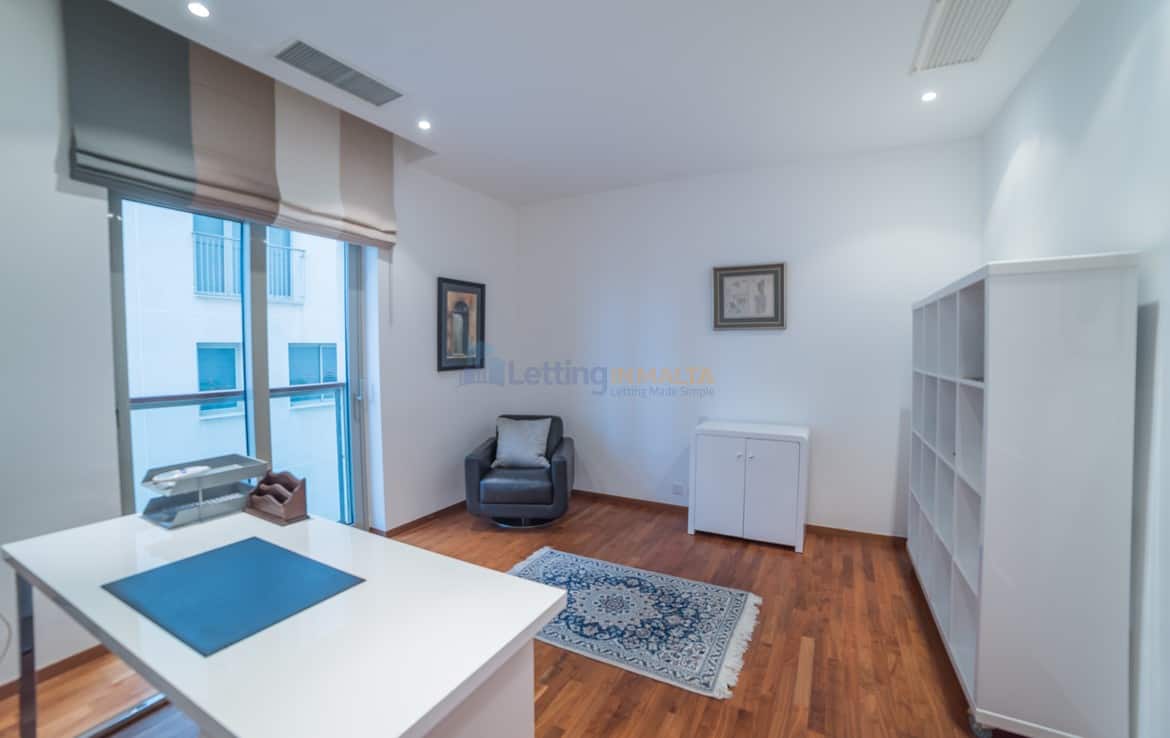 Luxury Seafront Apartment Tigne Point