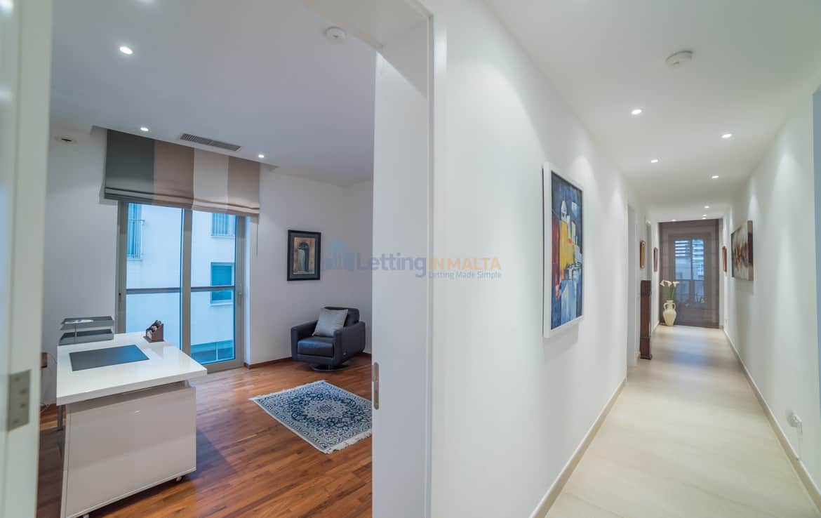 Luxury Seafront Apartment Tigne Point