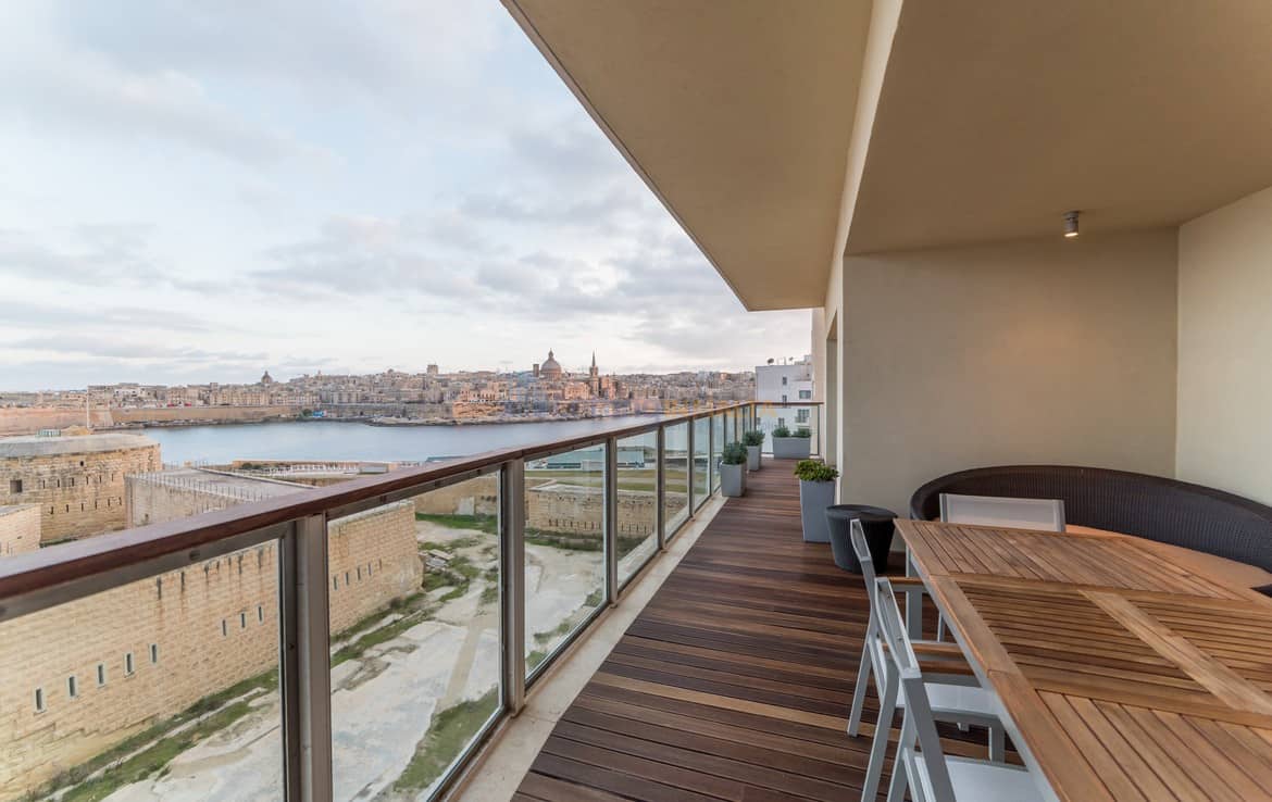 Luxury Seafront Apartment Tigne Point