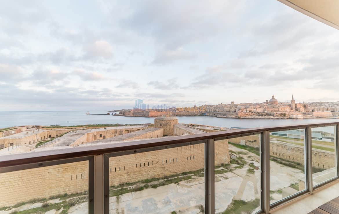 Luxury Seafront Apartment Tigne Point