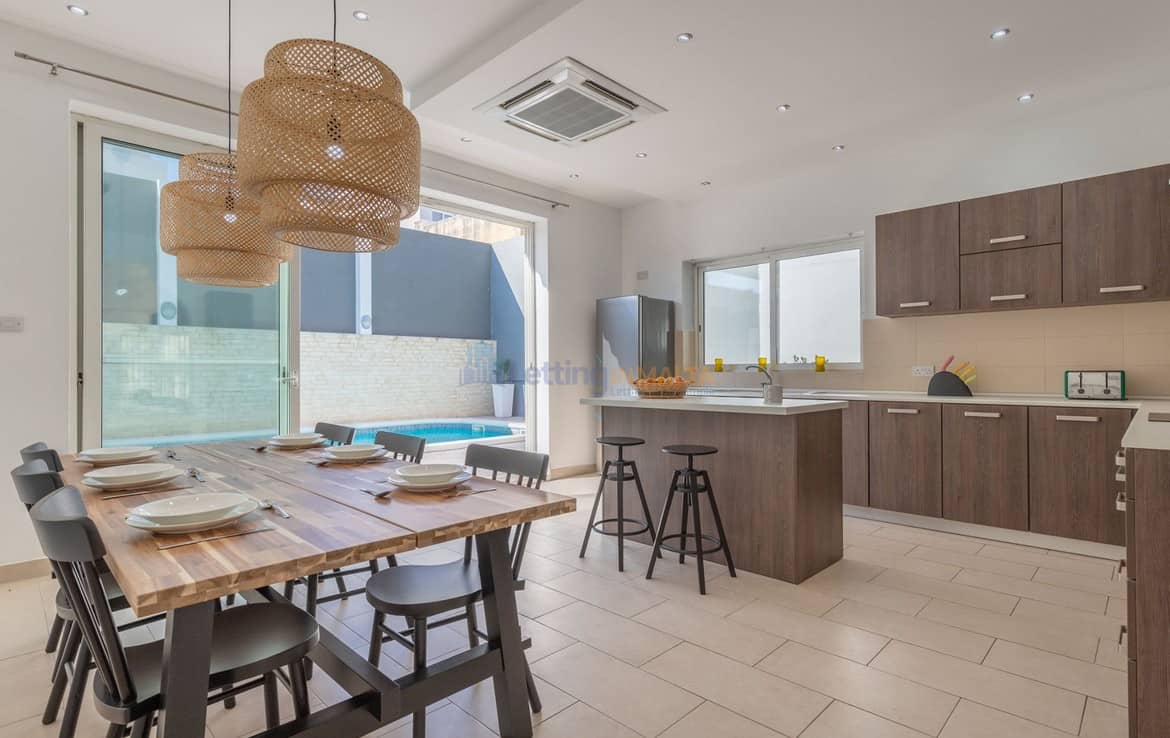 Luxury Villa To Let Malta