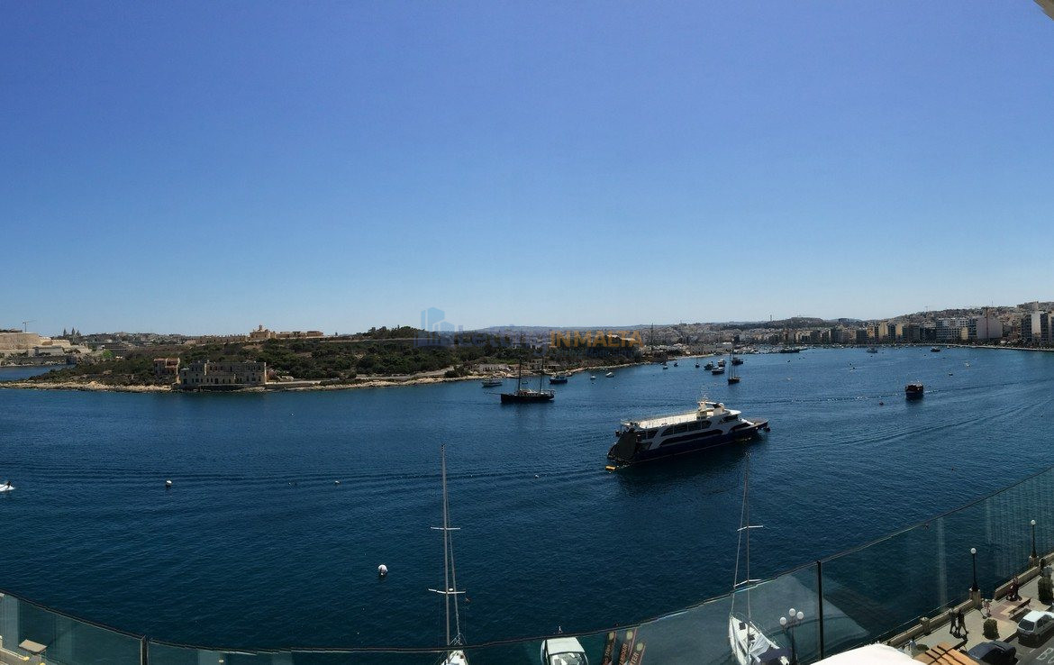 Seafront Sliema Apartment