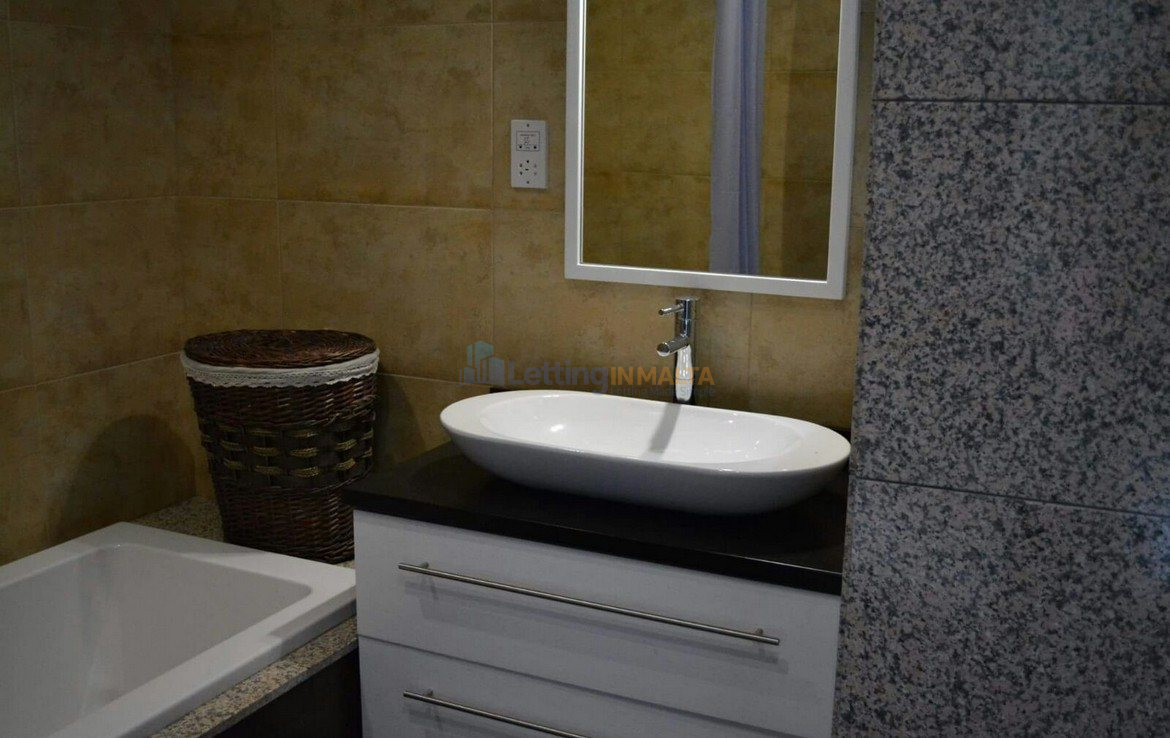 Naxxar Penthouse Malta To Let