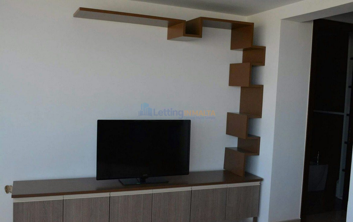 Naxxar Penthouse Malta To Let