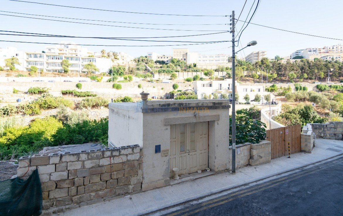 St Julians Modern Apartment To Let Malta